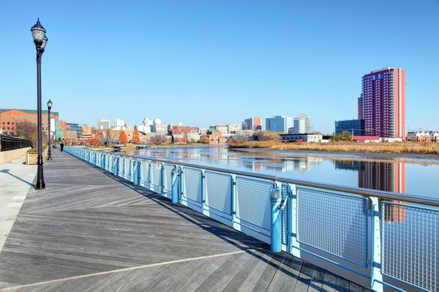 State-info-Delaware.jpg